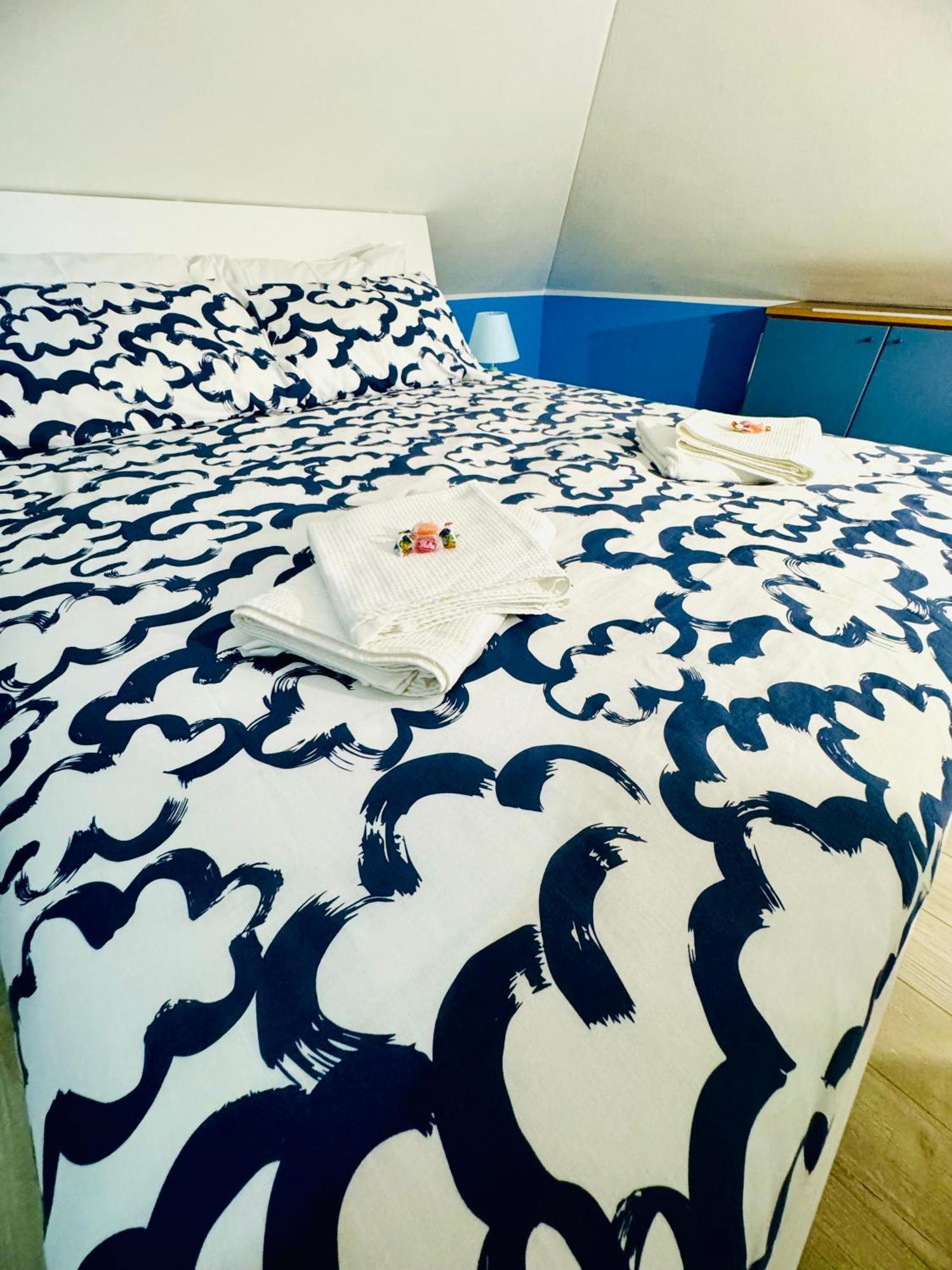 Sky Loft Apartment Alba  Luaran gambar