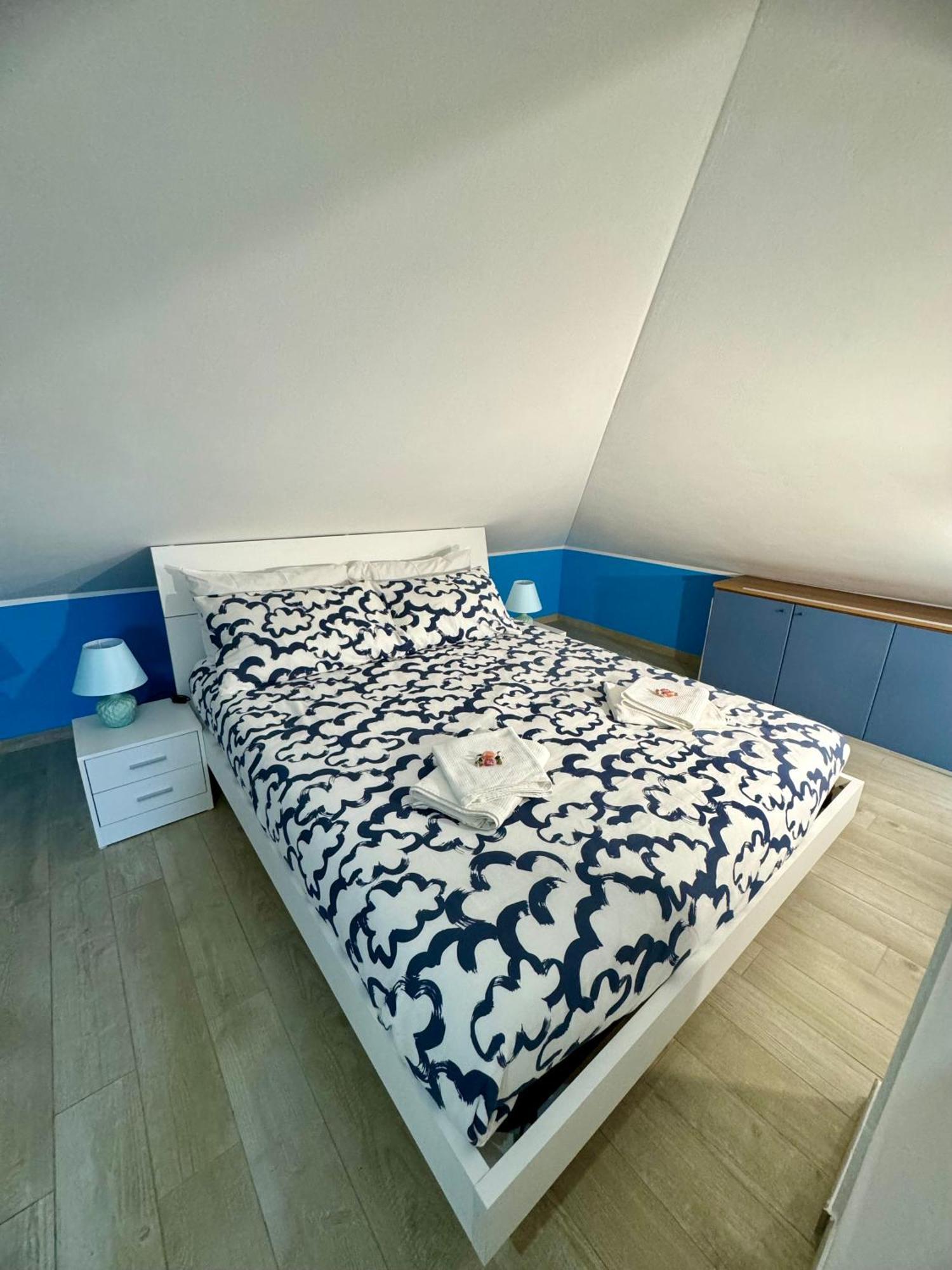 Sky Loft Apartment Alba  Luaran gambar